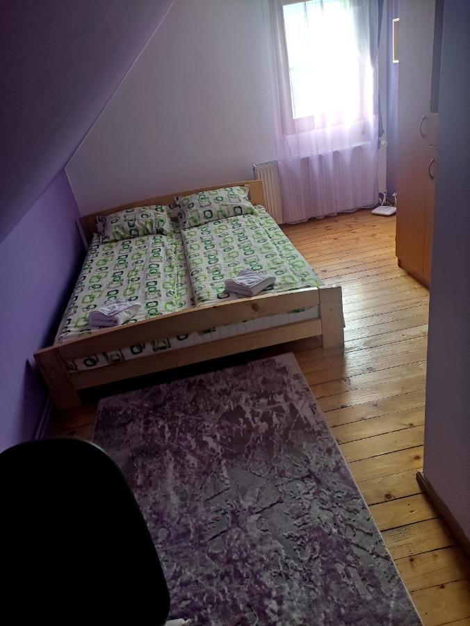 Rita Vendeghaz Apartment Ciumani Room photo
